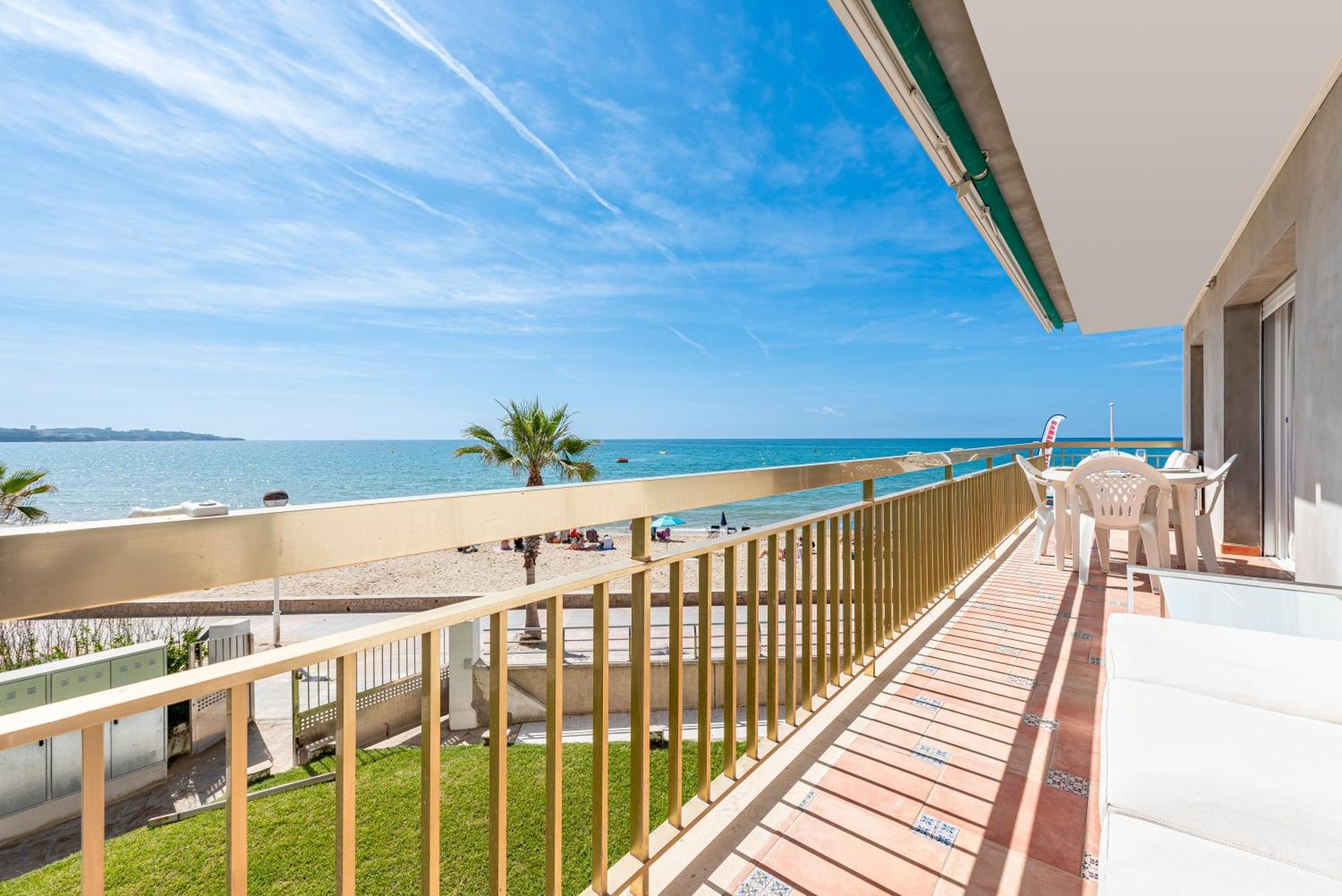 Apartamento Frente Al Mar Cambrils Εξωτερικό φωτογραφία